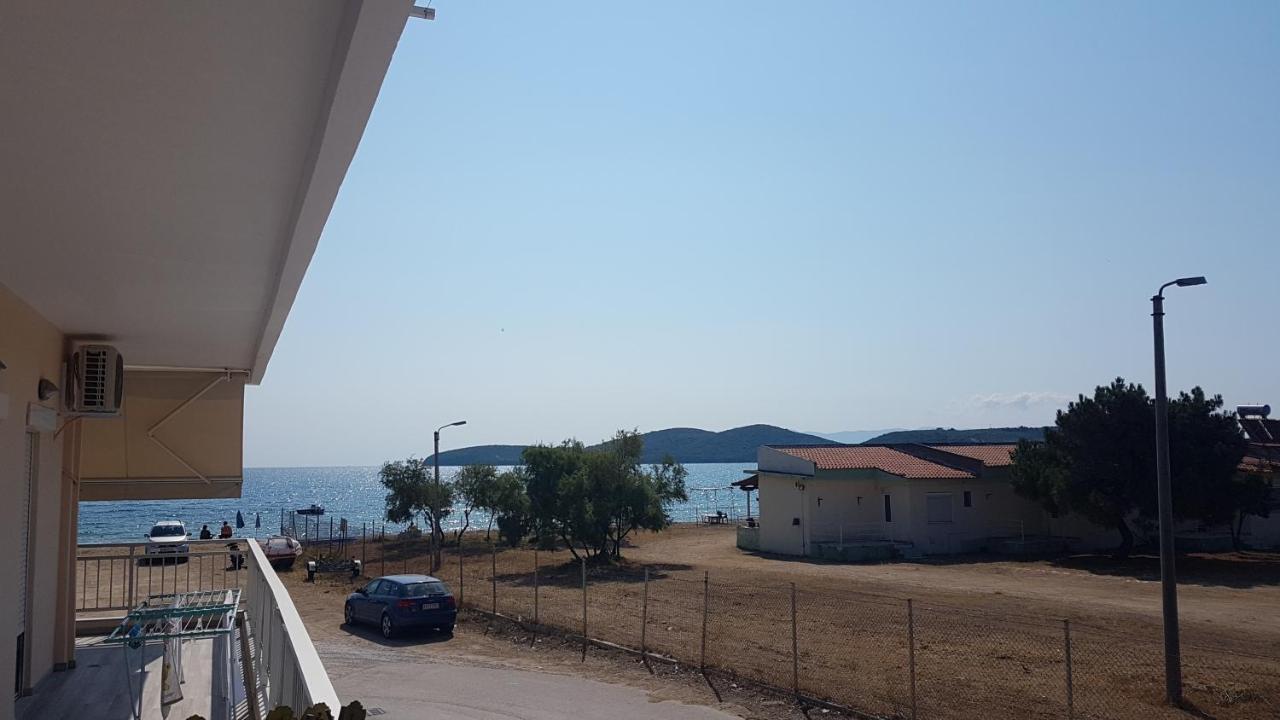 Eva Beach Studio Néa Péramos Bagian luar foto