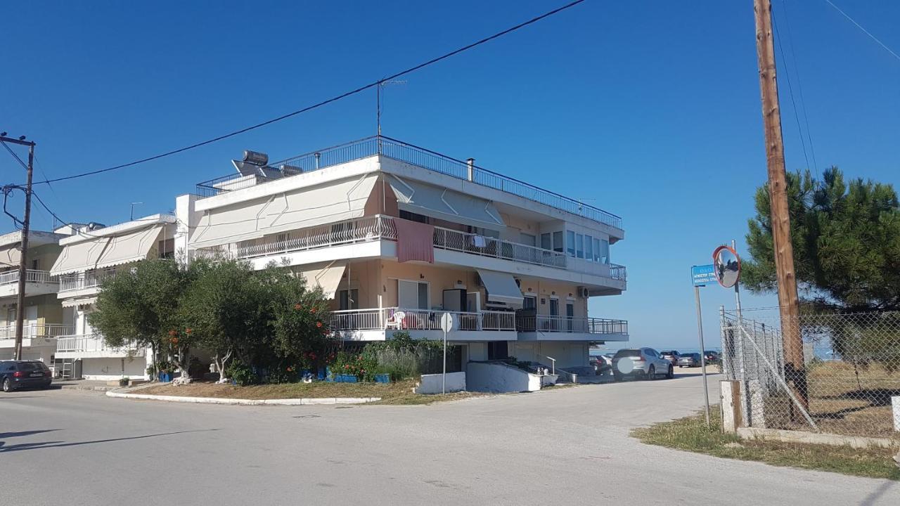 Eva Beach Studio Néa Péramos Bagian luar foto