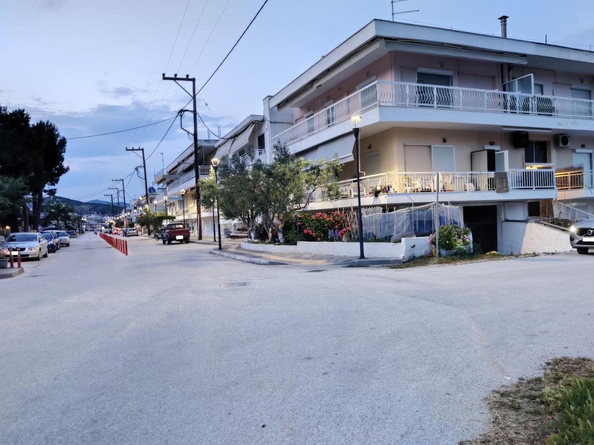Eva Beach Studio Néa Péramos Bagian luar foto